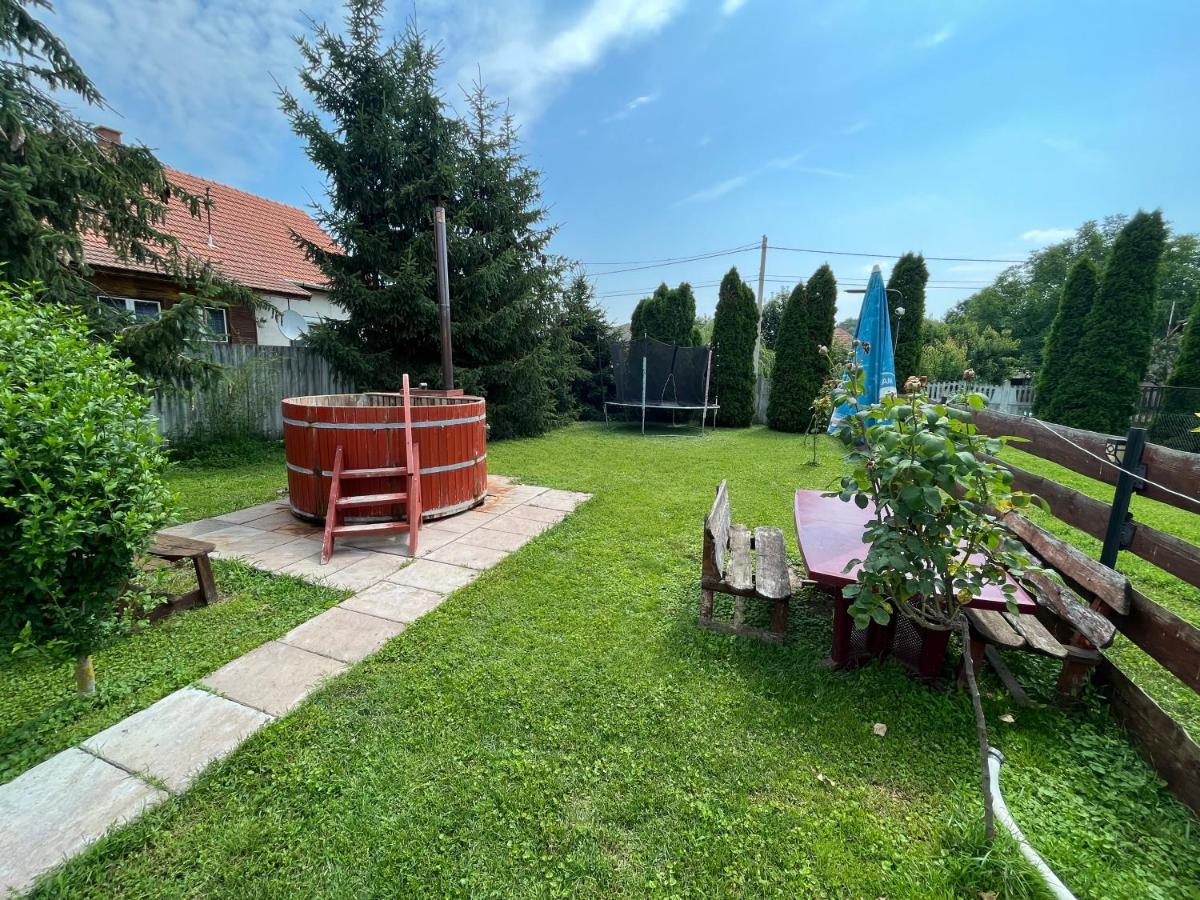 Tiszavirag Apartman Tiszakeszi Extérieur photo