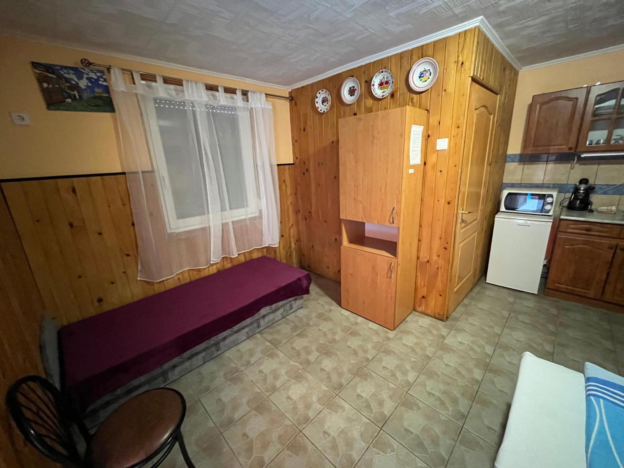 Tiszavirag Apartman Tiszakeszi Extérieur photo